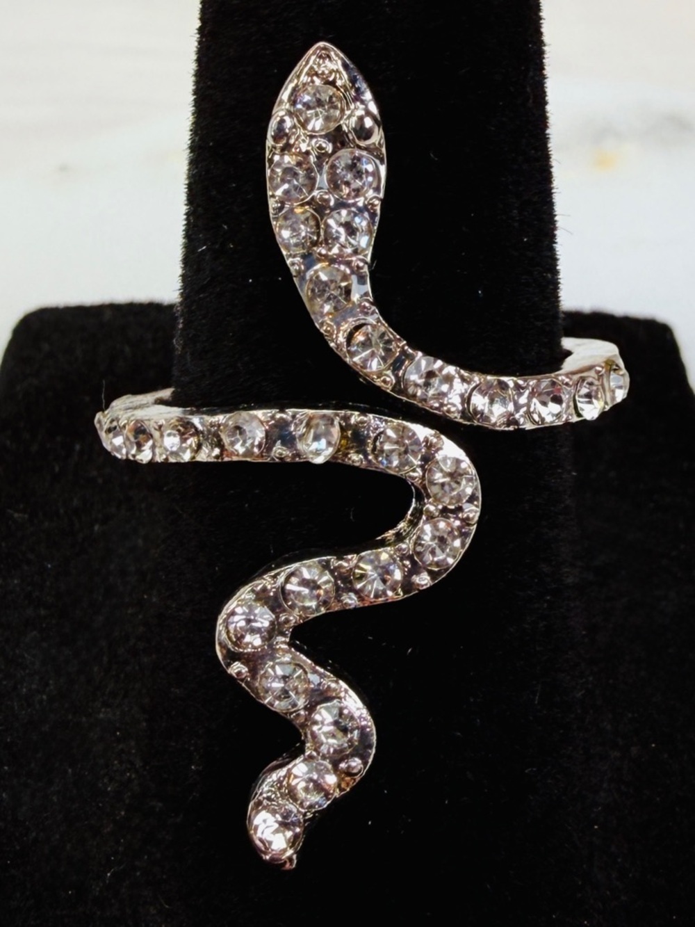 Silvertone clear bling snake size 6 3/4 ring